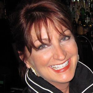 Meet your Posher, Cynthia